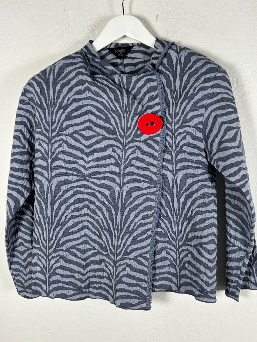 Brigitte NYC Women’s Gray Zebra Print Asymmetric Jacket Red Button Art To Wear